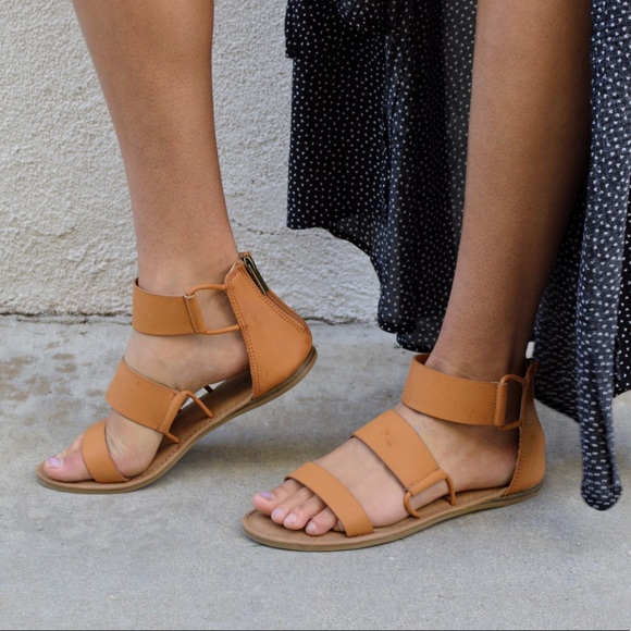 Strappy Sandal - Picture 4 of 5